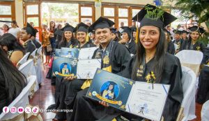 Escuela Normal Ricardo Morales Avilés celebra graduación de nuevos maestros de Educación Primaria